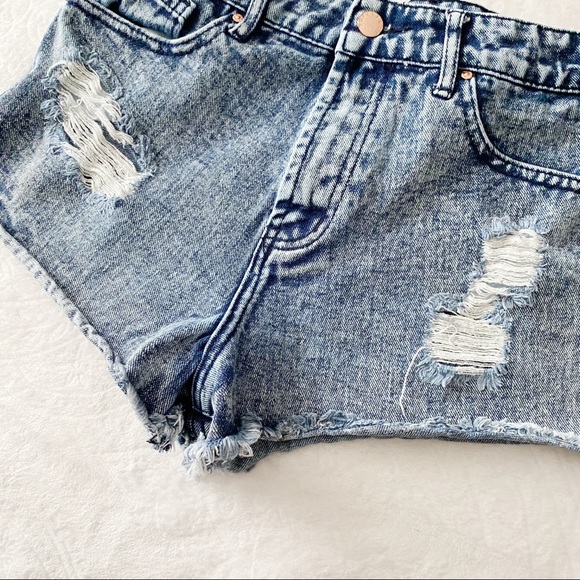 Distressed High Waist Stonewashed Jean Shorts - Picture 6 of 12